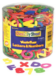 Picture of Wonderfoam letters & over 1500 pcs  numbers clear plastic tub